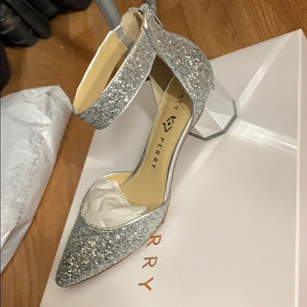 Katy Perry heels
